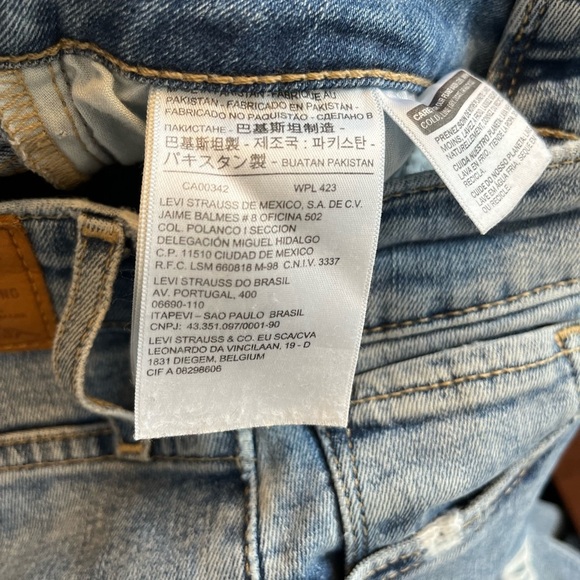 Levi’s 721 Women's Blue Distressed Jeans size 25 - Picture 5 of 5